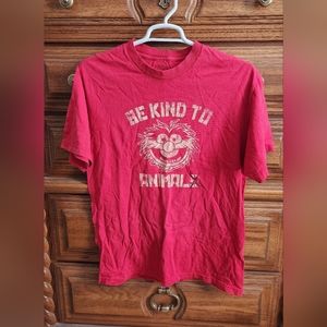 Muppets red tee animal L